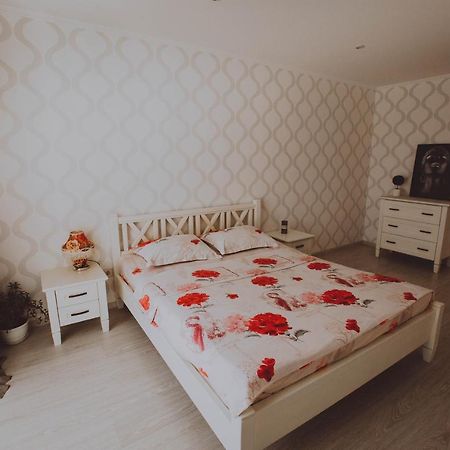 Standard Plus Apartment Poltava Kültér fotó